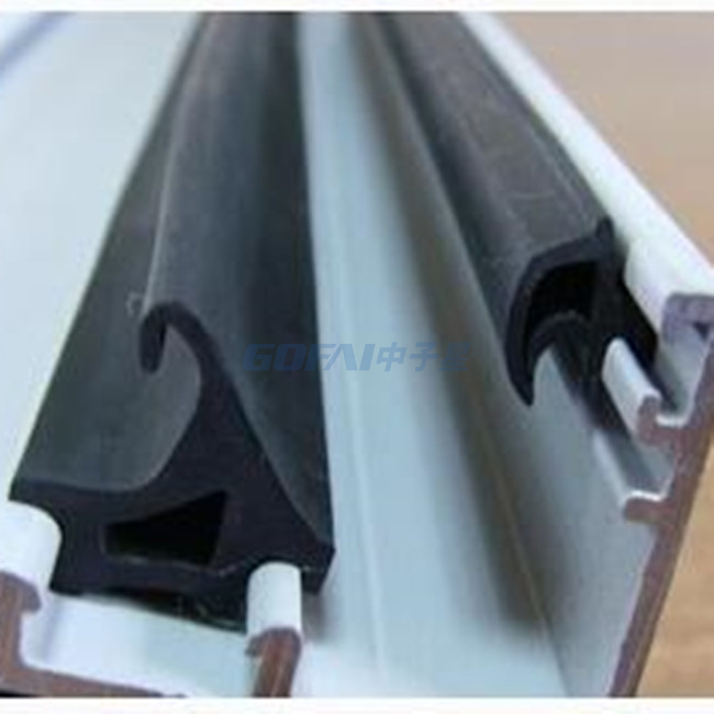 耐热防水 UTHF 形状硬质柔性塑料 PVC 橡胶门密封条