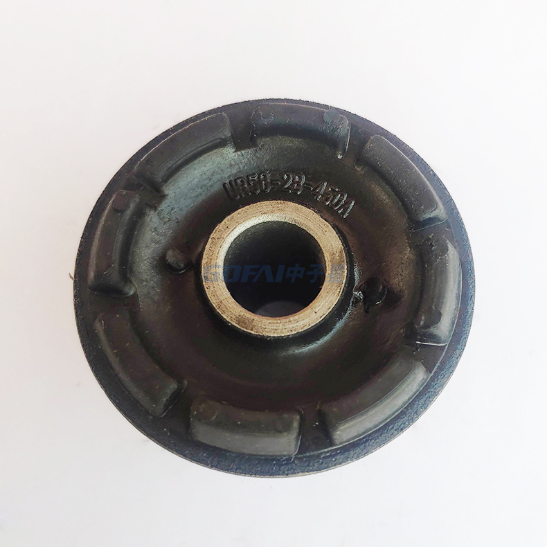 UR5828450A 橡胶防振衬套汽车马扎达减震器